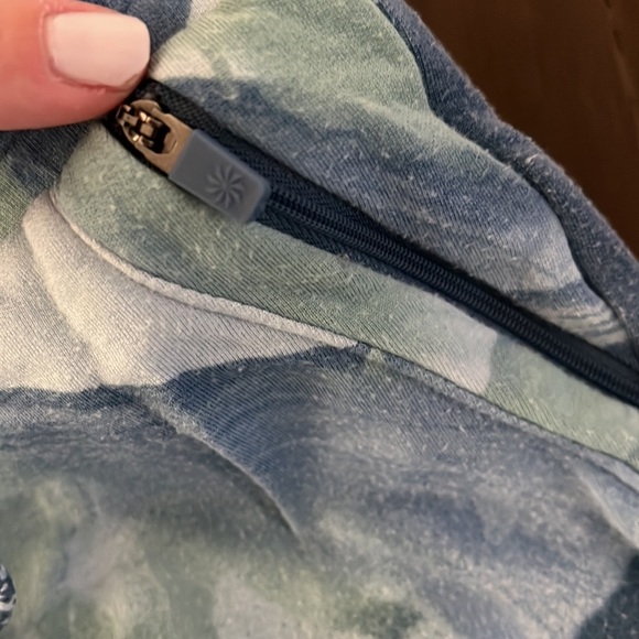 Athleta Girl Matching Jogger Sweatsuit in Chroma Sea Fog Blue - Picture 12 of 14